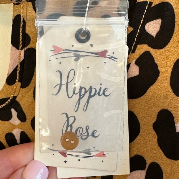 NWT Women’s leopard print boho, bell sleeve blouse by Hippie Rose Sz. S - Picture 8 of 16